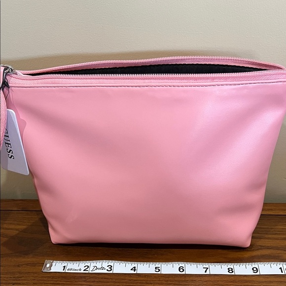 Guess | Clutch/Cosmetic/Travel Bag - Picture 12 of 16